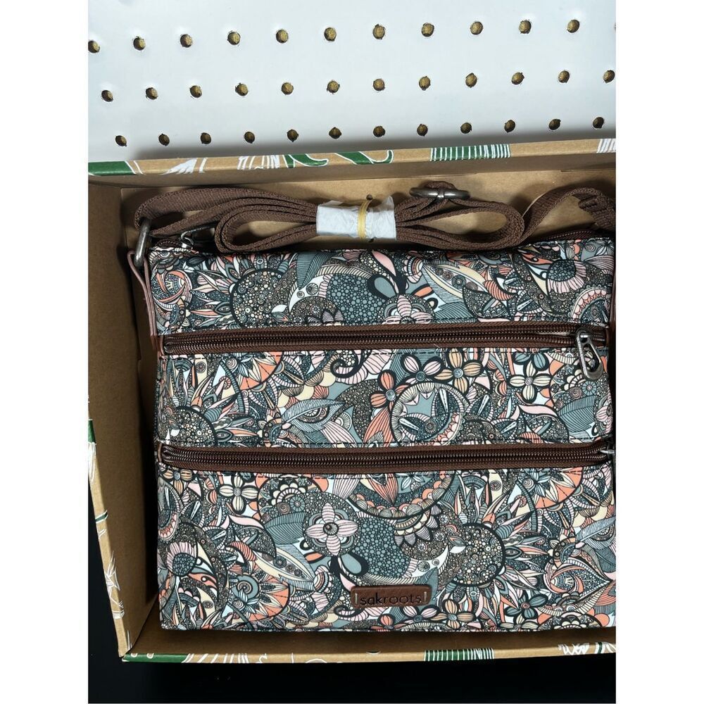 Sakroots crossbody bag & pouch bag gift set - Picture 3 of 7